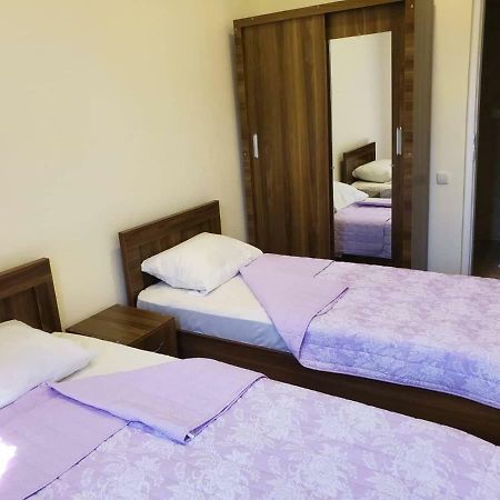 Hostel Family クタイシ エクステリア 写真