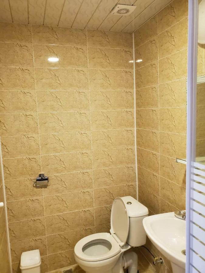 Hostel Family クタイシ エクステリア 写真